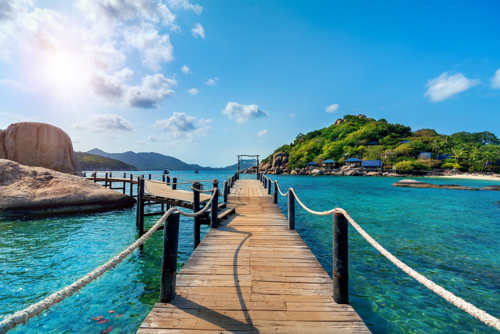 wooden-bridge-koh-nangyuan-island-surat-thani-thailand-min